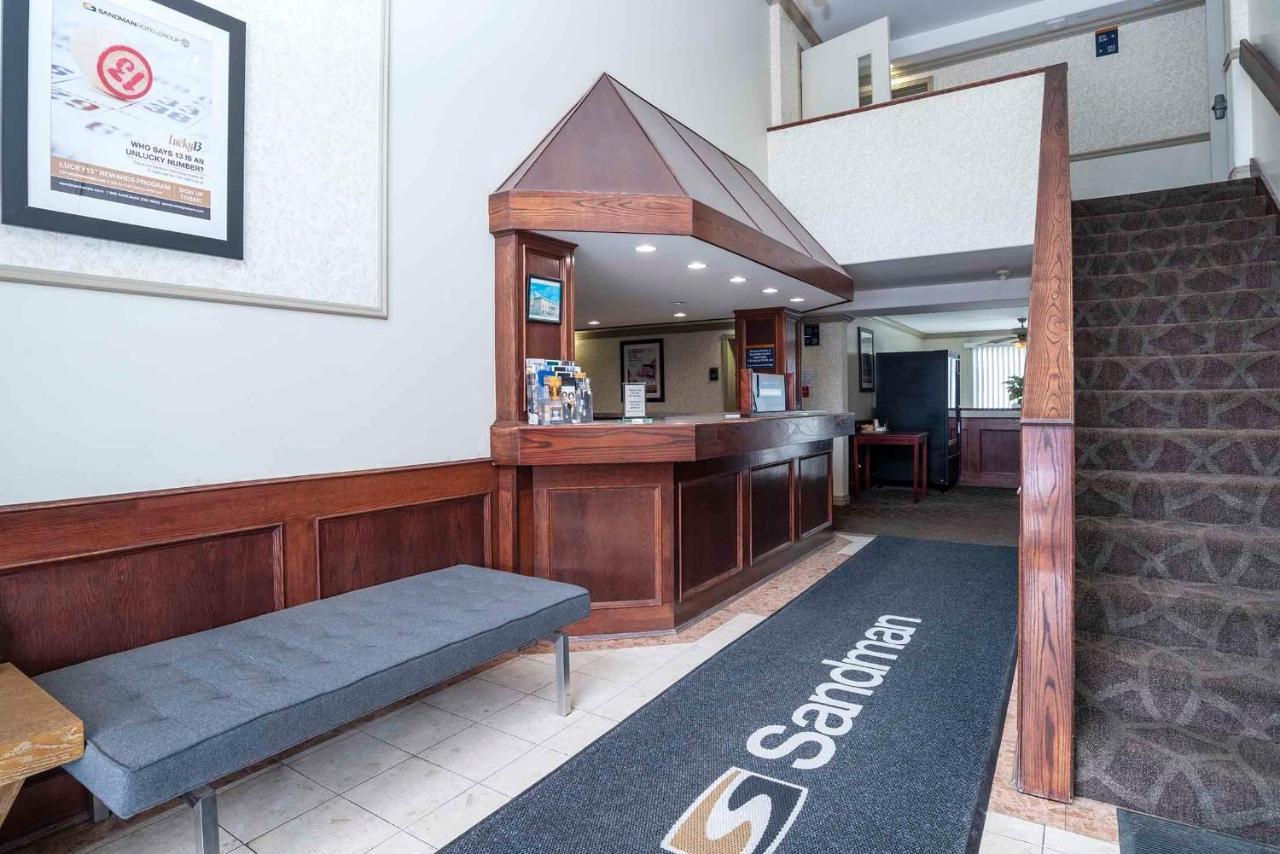 Sandman Inn Smithers Exteriér fotografie
